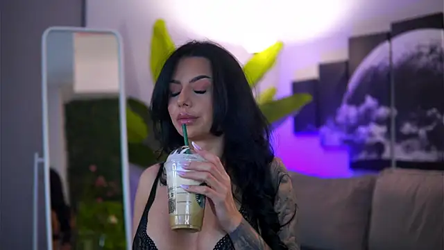 Snapshot of Ivy_Trix chatting on February 2026 07:09:02 PM Ivy Trix online show from February 2026 07:09:02 PM