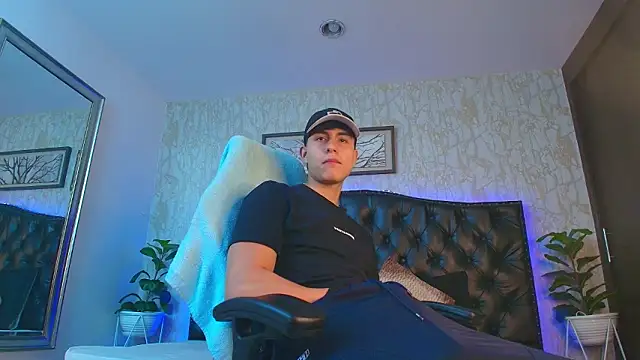 Lander Cruz online show from March 2026 07:32:02 PM