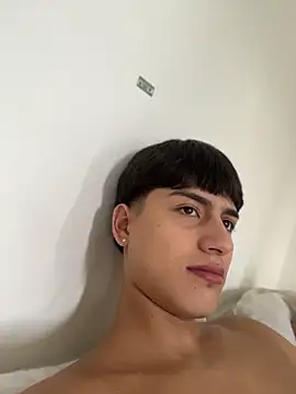 Snapshot of Lander_Cruz chatting on June 2026 04:19:02 PM Lander Cruz online show from June 2026 04:19:02 PM