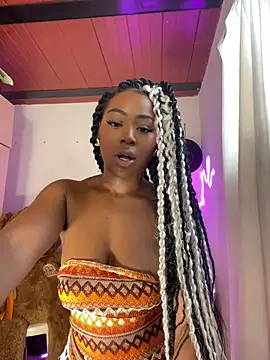 Cynthia es online show from June 2026 01:43:01 PM