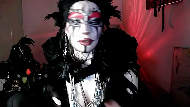 Snapshot of EmpressMorrigan chatting on December 2025 10:46:01 AM EmpressMorrigan online show from December 2025 10:46:01 AM