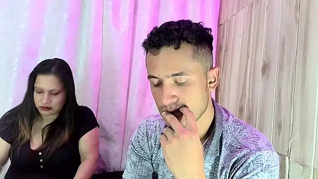 n4ughty friends online show from December 2025 04:55:01 AM