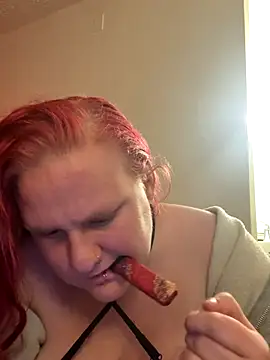 Snapshot of ivylynn420 chatting on December 2025 05:24:02 AM ivylynn420 online show from December 2025 05:24:02 AM