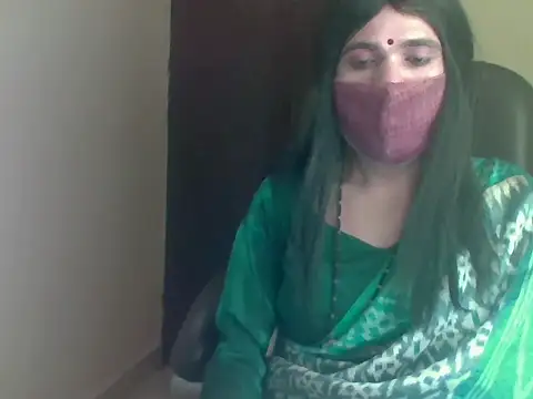 Snapshot of Lovely_Ladyboy_star chatting on February 2026 04:13:02 AM Lovely Ladyboy star online show from February 2026 04:13:02 AM