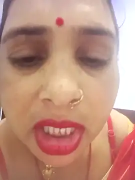 Your-shreya143 online show from February 2026 07:32:02 AM