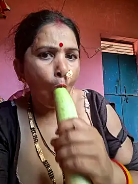 Snapshot of Your-shreya143 chatting on July 2026 11:52:01 AM Your-shreya143 online show from July 2026 11:52:01 AM