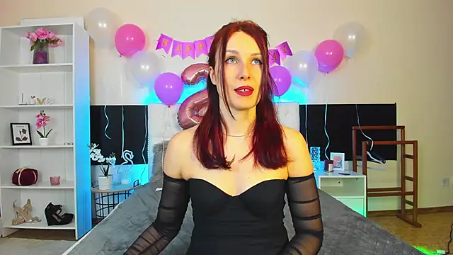 KiraNeeww online show from February 2026 06:02:01 AM