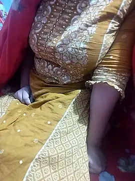 Snapshot of hottyrose69 chatting on January 2026 08:14:01 PM hottyrose69 online show from January 2026 08:14:01 PM