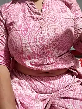 hottyrose69 online show from February 2026 03:07:02 AM