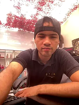 Snapshot of SweeXioji chatting on December 2025 03:30:01 PM SweeXioji online show from December 2025 03:30:01 PM