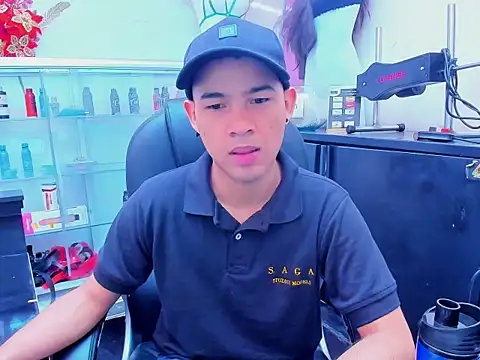 Snapshot of SweeXioji chatting on January 2026 05:38:02 PM SweeXioji online show from January 2026 05:38:02 PM