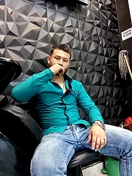 Snapshot of MaxSteel_x chatting on December 2025 08:16:02 PM MaxSteel x online show from December 2025 08:16:02 PM