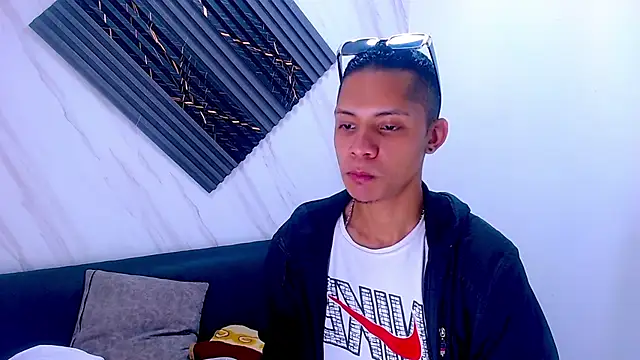 Snapshot of Axel_Marcu chatting on January 2026 05:31:01 AM Axel Marcu online show from January 2026 05:31:01 AM