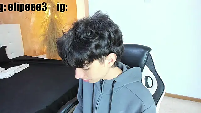 CONNOR STONNE  online show from February 2026 08:43:01 PM