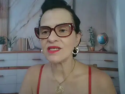 Snapshot of Luna-Hot0802 chatting on January 2026 12:53:01 PM Luna-Hot0802 online show from January 2026 12:53:01 PM