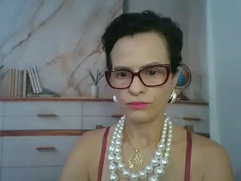 Snapshot of Luna-Hot0802 chatting on February 2026 02:23:01 PM Luna-Hot0802 online show from February 2026 02:23:01 PM