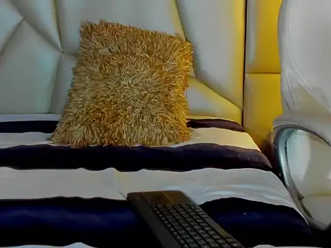 lucky smith1 online show from March 2026 03:51:01 PM