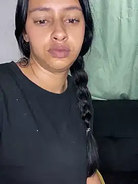 Snapshot of Jennmyller_ chatting on April 2026 11:27:01 PM Jennmyller online show from April 2026 11:27:01 PM