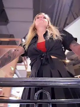 Snapshot of Betsy chatting on January 2025 02:17:02 PM Betsy online show from January 2025 02:17:02 PM