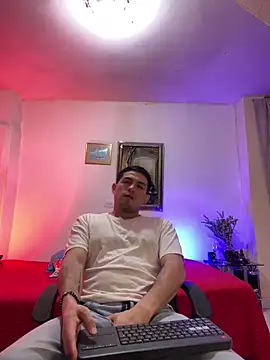 williamsmiiths16 online show from March 2026 11:25:02 AM