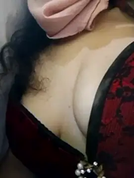 Snapshot of Almas-arabic chatting on February 2026 01:23:01 PM Almas-arabic online show from February 2026 01:23:01 PM