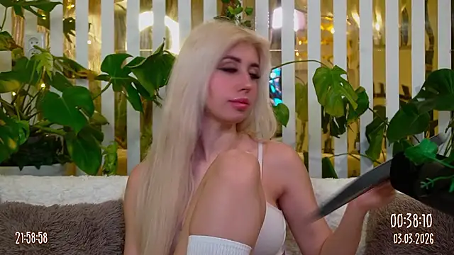 FlowweerGirl online show from March 2026 06:58:02 PM