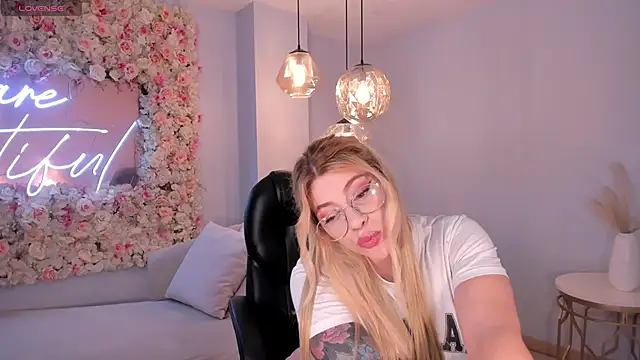 MadisonKane online show from March 2026 11:16:02 AM