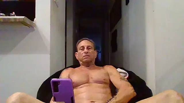 Snapshot of johnnymarino1010 chatting on May 2026 11:10:02 PM johnnymarino1010 online show from May 2026 11:10:02 PM