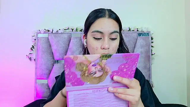 iris and damian online show from April 2026 05:23:01 PM