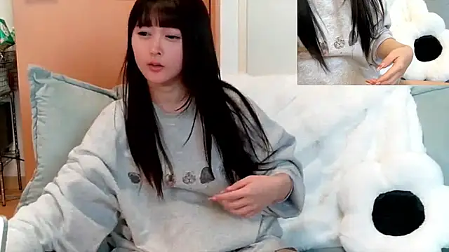 Snapshot of yuna_24 chatting on March 2026 07:26:02 AM yuna 24 online show from March 2026 07:26:02 AM