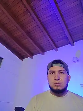 Snapshot of GideonCartie chatting on December 2025 09:34:02 PM GideonCartie online show from December 2025 09:34:02 PM