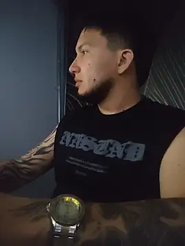 Snapshot of GideonCartie chatting on January 2026 04:49:02 AM GideonCartie online show from January 2026 04:49:02 AM