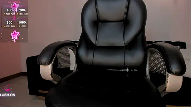 ChloeManson online show from December 2024 03:11:02 PM