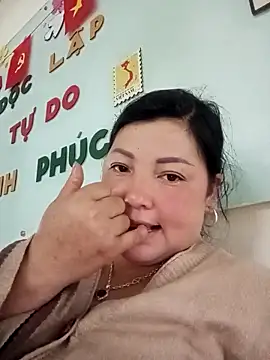 Snapshot of sary-hot2x chatting on April 2026 11:03:02 PM sary-hot2x online show from April 2026 11:03:02 PM