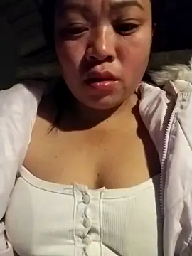 AlilaK2 online show from December 2025 10:14:01 PM