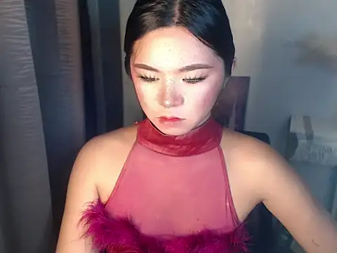 Snapshot of voganmarie chatting on July 2026 12:24:01 AM voganmarie online show from July 2026 12:24:01 AM