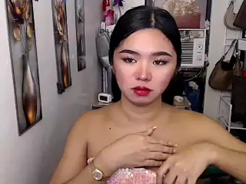 Snapshot of voganmarie chatting on July 2026 05:54:02 AM voganmarie online show from July 2026 05:54:02 AM