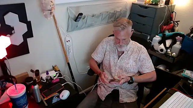 Snapshot of FeNyx_Flayme chatting on December 2025 07:03:01 AM FeNyx Flayme online show from December 2025 07:03:01 AM