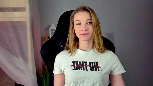 Megan Rodgers online show from February 2026 05:28:01 PM