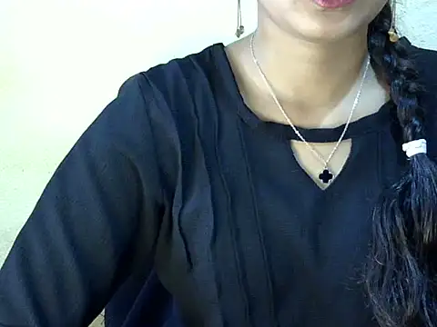 Snapshot of Shab_M chatting on June 2026 07:00:01 AM Shab M online show from June 2026 07:00:01 AM