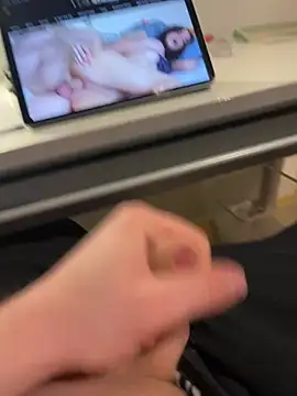 hannes256102 online show from March 2026 08:01:02 PM