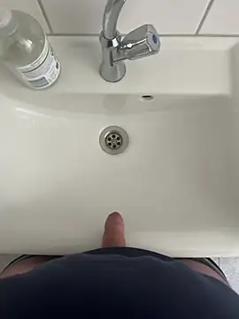 Dodo2223 online show from February 2026 01:37:01 PM