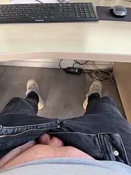 Dodo2223 online show from February 2026 04:25:01 PM