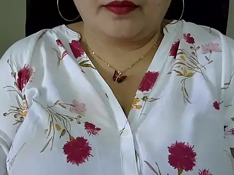 Snapshot of Soniya_Sha chatting on June 2026 07:33:02 AM Soniya Sha online show from June 2026 07:33:02 AM