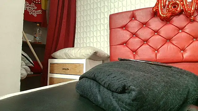 Elizabetth Roman online show from February 2026 08:50:01 PM