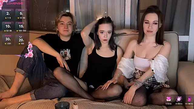 TripletDream online show from February 2026 05:21:01 PM