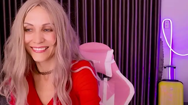 betty xoxoo online show from February 2026 11:31:02 AM