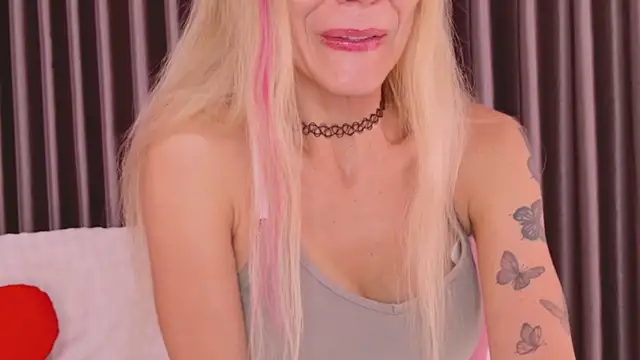 betty xoxoo online show from July 2026 10:32:02 AM