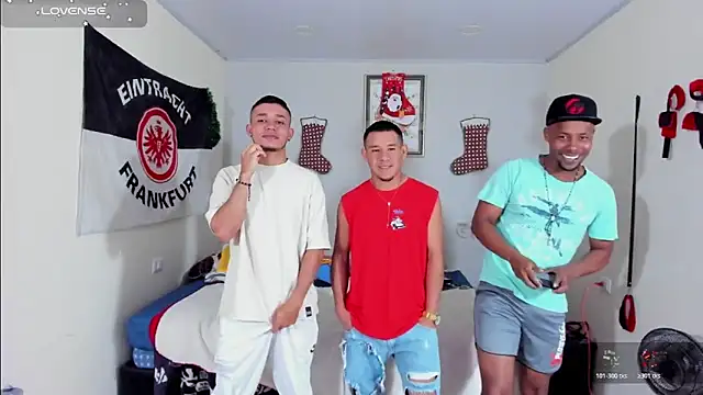 roomies  online show from December 2025 03:41:02 PM