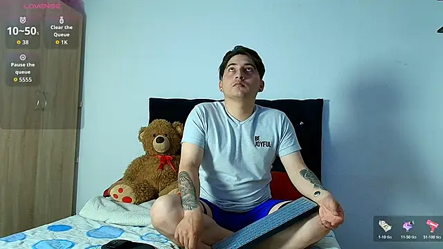 ethan  01 online show from December 2025 07:11:02 PM